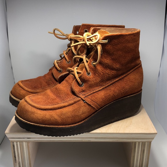 Vintage Suede boots, size 7 - Picture 2 of 6